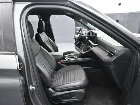 Used 2025 Ford Explorer ST-Line image 15