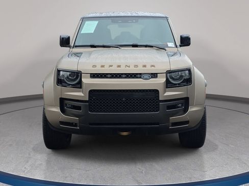 Used 2025 Land Rover Defender 110 AWD/4WD image 8