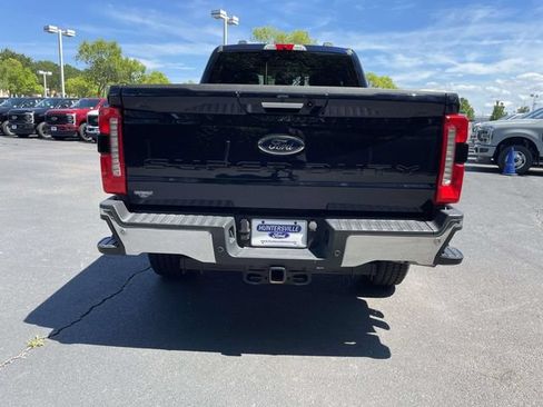 Used 2023 Ford F250 Lariat w/ Lariat Ultimate Package AWD/4WD image 5