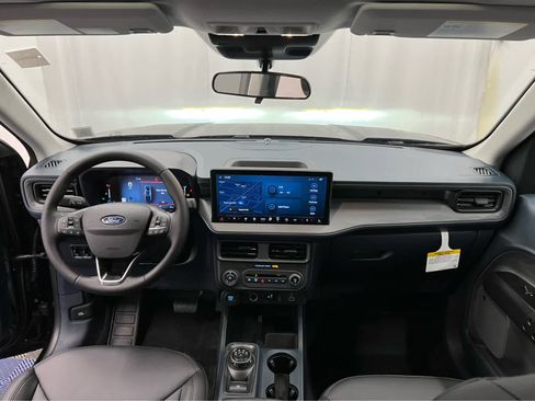 New 2025 Ford Maverick Lariat w/ Black Appearance Package image 31