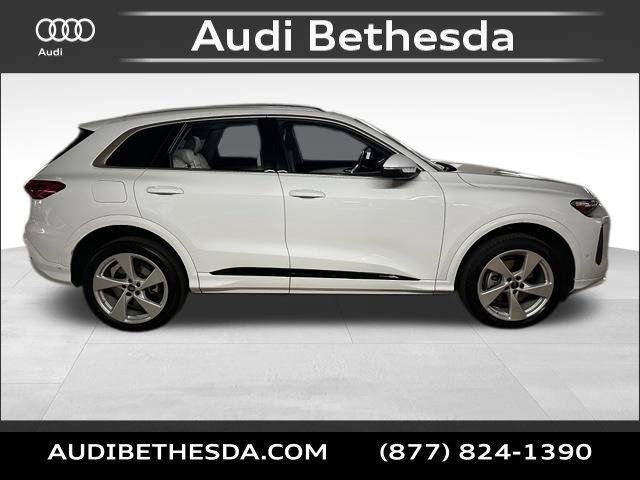 Certified 2025 Audi Q5 Premium w/ Premium Plus AWD/4WD image 8