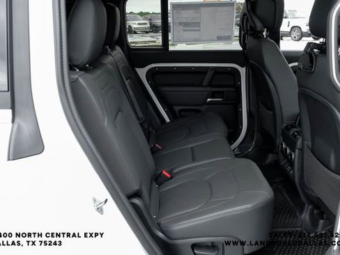New 2026 Land Rover Defender 110 X-Dynamic SE AWD/4WD image 41