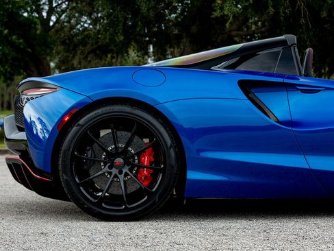 New 2025 McLaren Artura Spider image 13