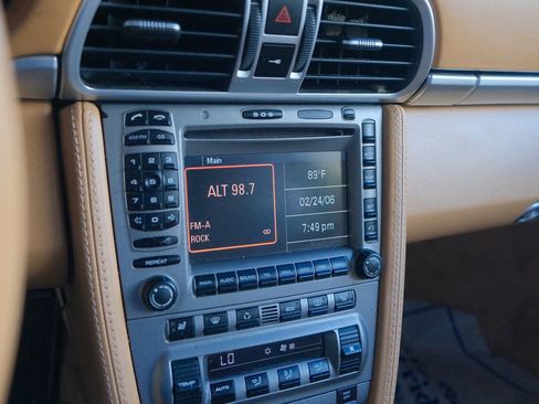 Used 2006 Porsche 911 Carrera 4S image 19