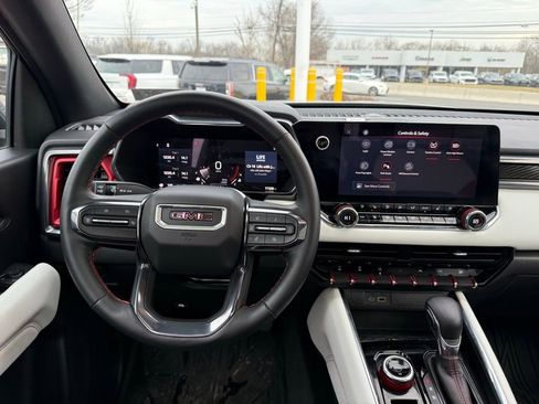 Used 2023 GMC Canyon AT4X image 34