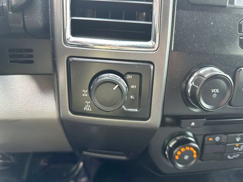Used 2016 Ford F150 XLT w/ XTR Package AWD/4WD image 17