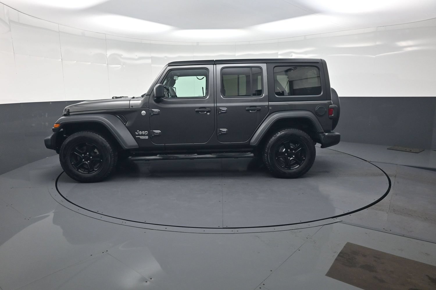 Used 2021 Jeep Wrangler Unlimited Sport AWD/4WD image 6