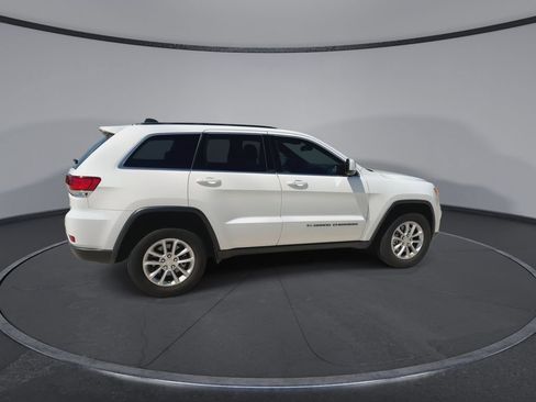 Used 2022 Jeep Grand Cherokee Laredo X AWD/4WD image 9