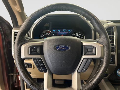 Used 2015 Ford F150 Lariat w/ Equipment Group 502A Luxury AWD/4WD image 12