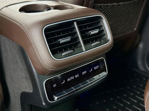 Used 2023 Mercedes-Benz GLS 450 GLS 450 image 27