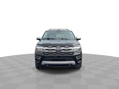 Used 2023 Ford Expedition Platinum AWD/4WD image 3