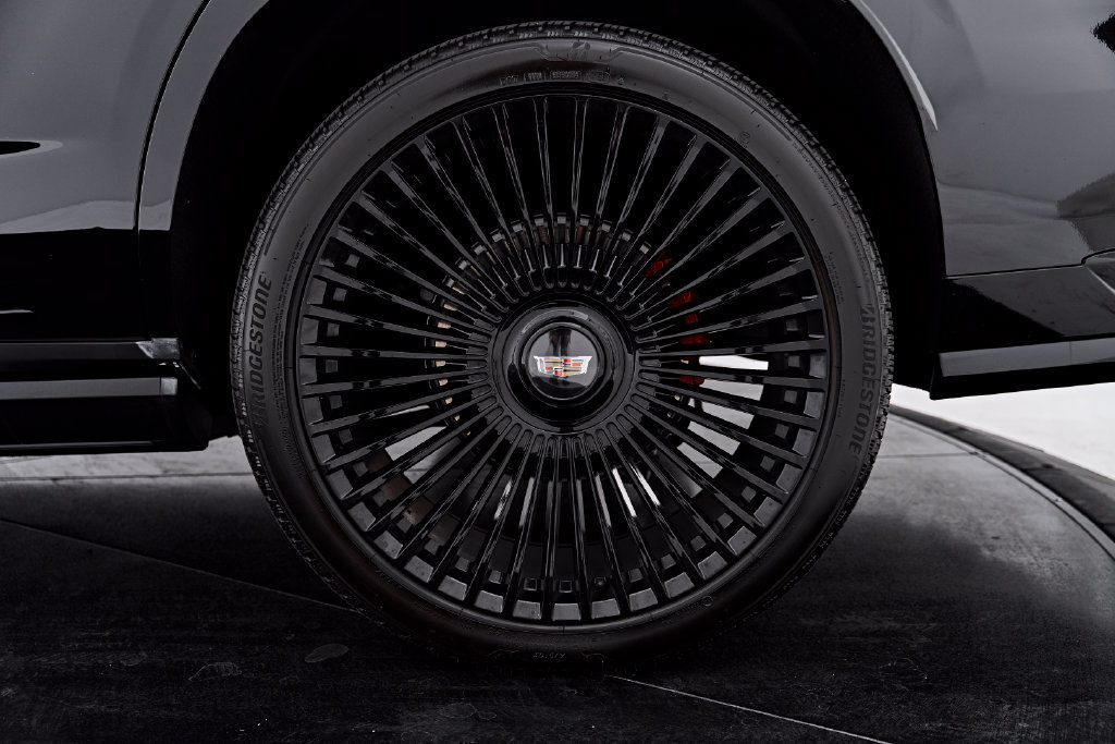 Used 2026 Cadillac Escalade V AWD/4WD image 31