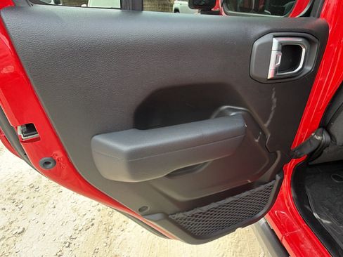 Used 2025 Jeep Wrangler Unlimited Sport S 4xe AWD/4WD image 22
