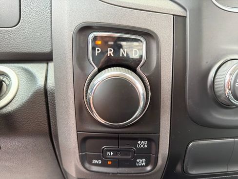 Used 2017 RAM 1500 ST w/ SXT Appearance Group AWD/4WD image 16
