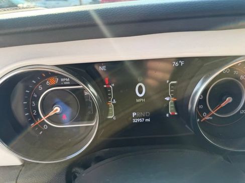 Used 2021 Jeep Wrangler Sport AWD/4WD image 26