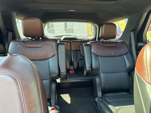 Used 2022 Ford Explorer Platinum w/ Equipment Group 601A AWD/4WD image 15