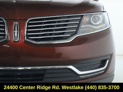 Used 2016 Lincoln MKX Reserve w/ Driver Assistance Package AWD/4WD image 8