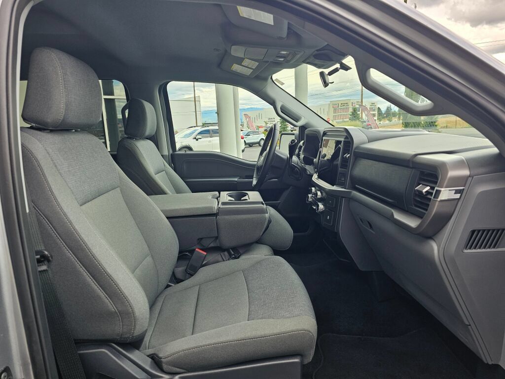 Used 2025 Ford F150 XLT w/ Equipment Group 301A Standard AWD/4WD image 11