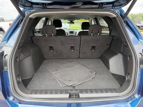 Used 2019 Chevrolet Equinox LT w/ Driver Convenience Package FWD image 8