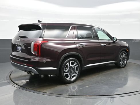 Used 2023 Hyundai Palisade SEL w/ Premium Package image 6