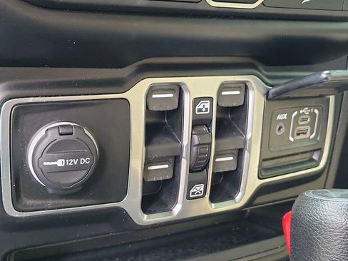 Used 2020 Jeep Wrangler Unlimited Sport AWD/4WD image 34