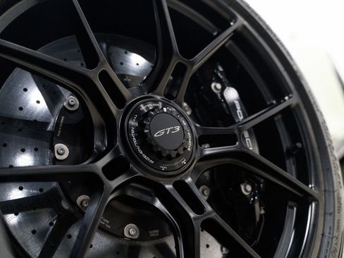 Used 2026 Porsche 911 GT3 w/ Weissach Package image 5