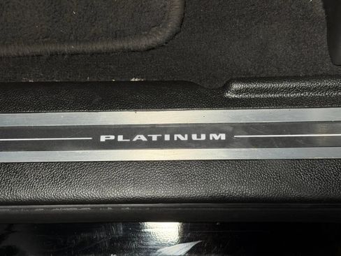 Used 2017 Cadillac Escalade Platinum RWD image 35