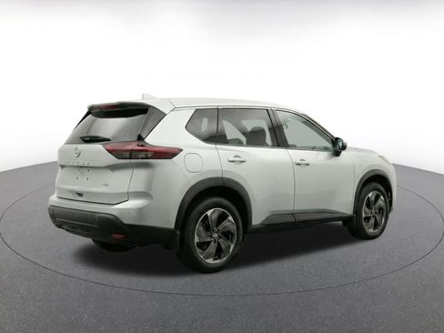 Used 2025 Nissan Rogue SV FWD image 8