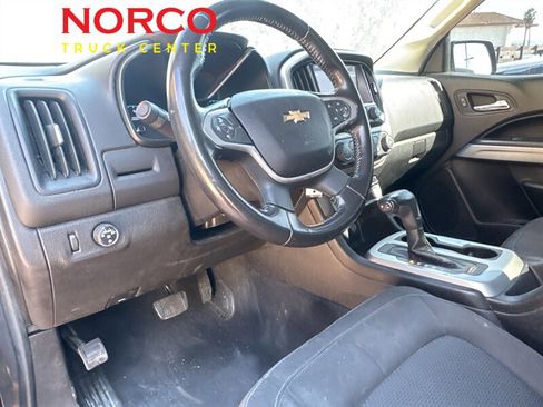 Used 2019 Chevrolet Colorado LT w/ LT Convenience Package image 18