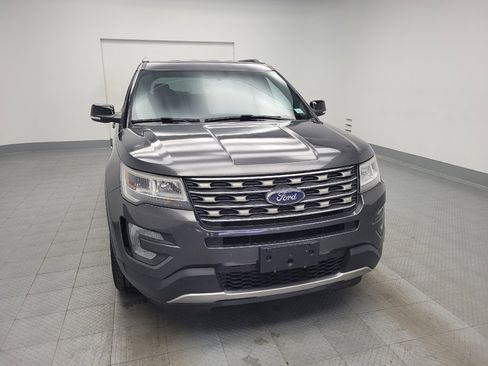 Used 2017 Ford Explorer XLT w/ Equipment Group 202A image 14