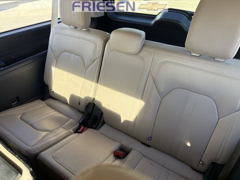 Used 2022 Ford Expedition Max Limited image 26