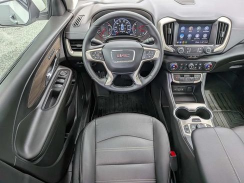 Used 2023 GMC Terrain Denali AWD/4WD image 16