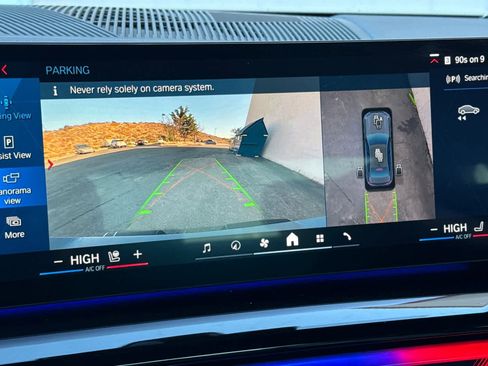 Used 2025 BMW M5 w/ Carbon Package image 22