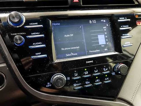 Used 2020 Toyota Camry LE w/ Convenience Package FWD image 17