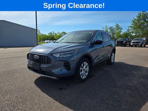 Used 2023 Ford Escape Active AWD/4WD image 3