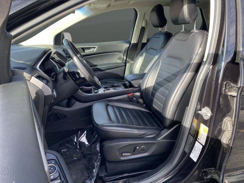 Used 2019 Ford Edge SEL w/ Equipment Group 201A image 4