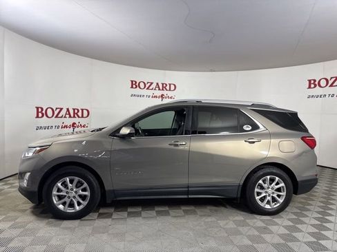 Used 2018 Chevrolet Equinox LT w/ Sun & Infotainment Package image 5