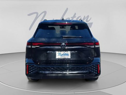 New 2026 Volkswagen Tiguan SE R-Line FWD image 3