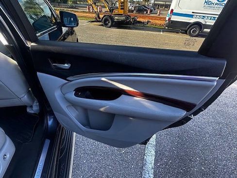 Used 2016 Acura MDX SH-AWD w/ Technology Package image 21