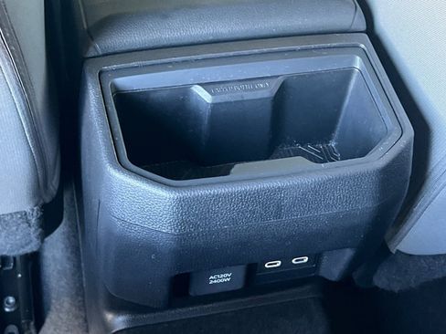 Certified 2025 Toyota Tacoma TRD Off-Road image 16