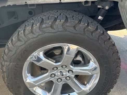 Used 2023 Ford F150 Lariat w/ FX4 Off-Road Package image 14