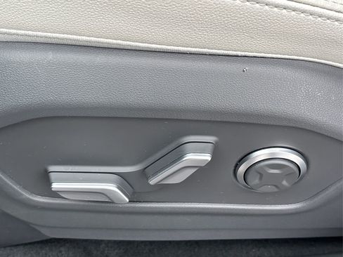 Used 2024 Hyundai Santa Fe Limited image 41