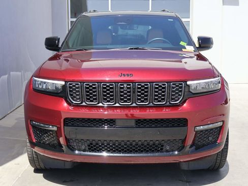 Used 2025 Jeep Grand Cherokee L Summit w/ Obsidian Package AWD/4WD image 5