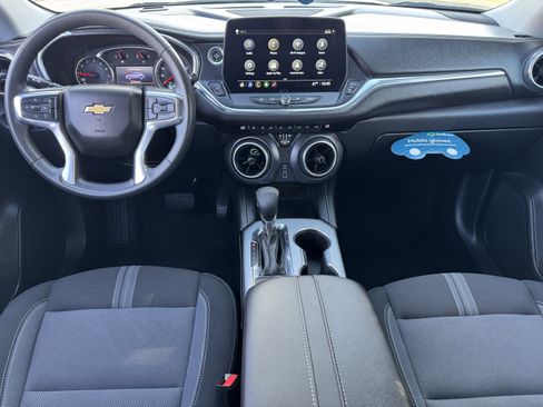 Used 2023 Chevrolet Blazer LT image 17