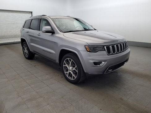 Used 2018 Jeep Grand Cherokee Limited image 13