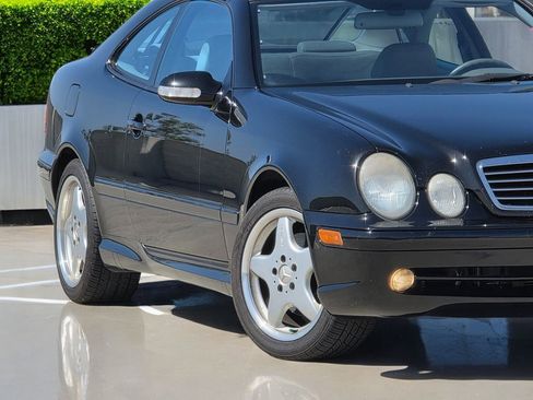 Used 2001 Mercedes-Benz CLK 430 Coupe image 2
