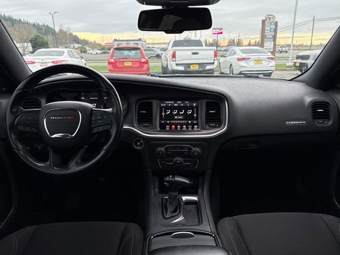 Used 2018 Dodge Charger SXT Plus w/ Blacktop Package image 12