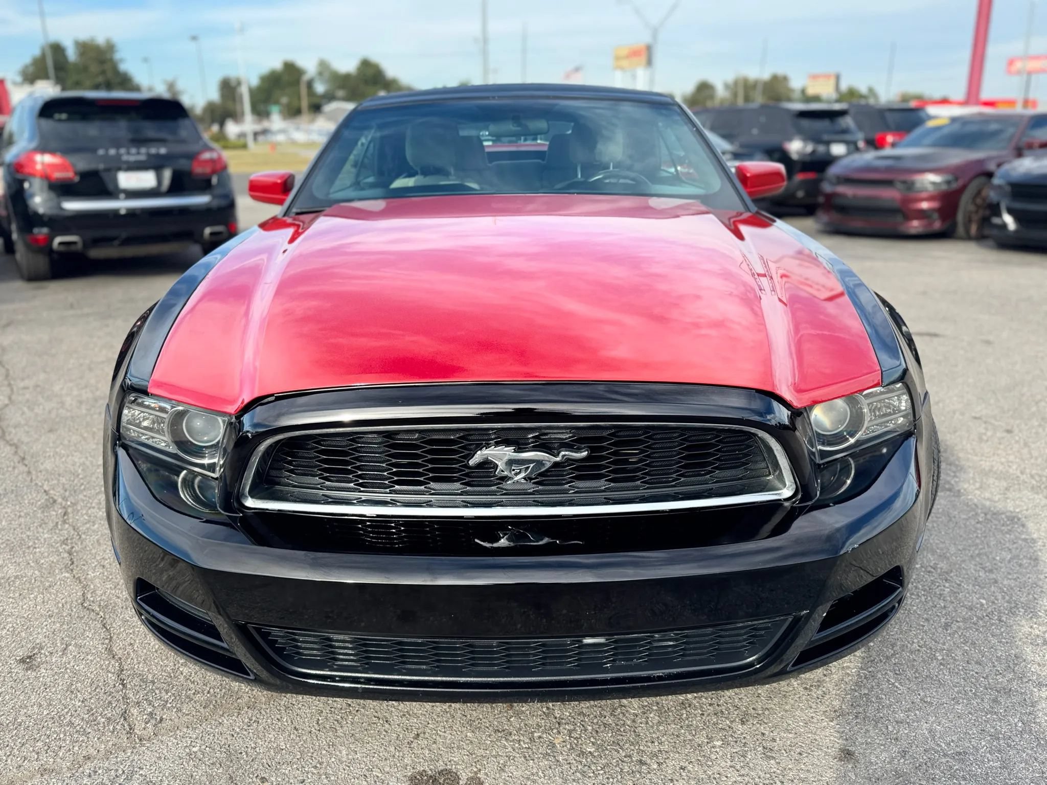 Used 2014 Ford Mustang Convertible RWD image 10