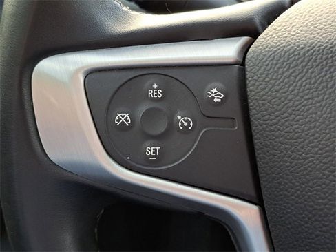 Used 2023 GMC Acadia SLT image 18