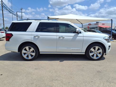 Used 2023 Ford Expedition Platinum AWD/4WD image 9